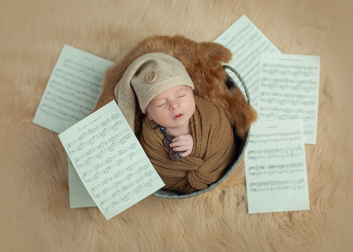 Ньюборн позировка